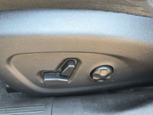 Used 2015 Chrysler 200 S w/ Navigation & Sound Group I FWD image 30