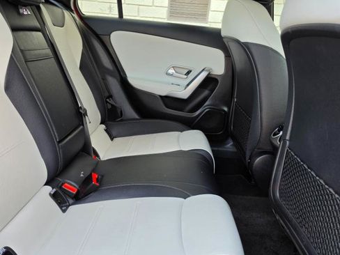 Used 2019 Mercedes-Benz A 220 4MATIC image 14