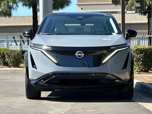 Used 2024 Nissan Ariya FWD image 10