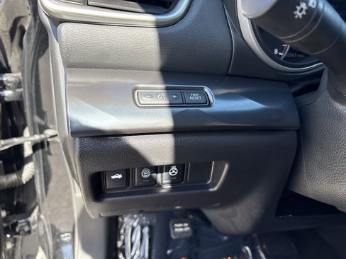 Used 2023 Nissan Maxima SR w/ Sport Mat Group image 29