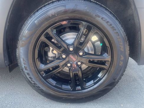 Used 2022 GMC Terrain AT4 w/ Infotainment Package II AWD/4WD image 10