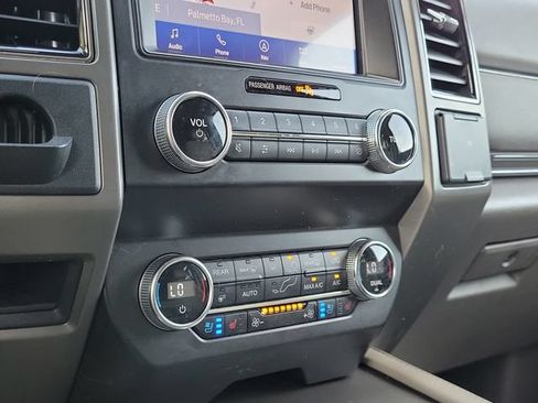 Used 2020 Ford Expedition XLT w/ Equipment Group 202A RWD image 27
