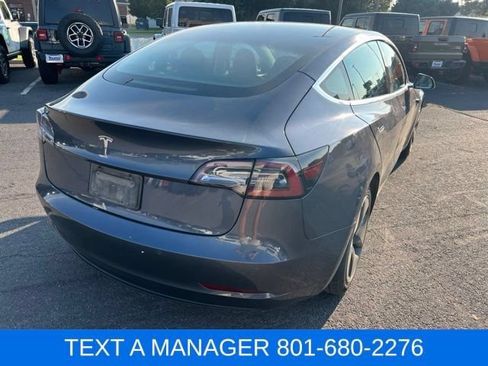 Used 2020 Tesla Model 3 Standard Range RWD image 5