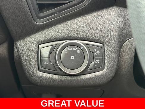 Used 2019 Ford Escape SE FWD image 19
