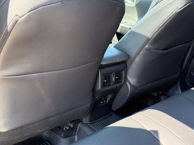 Used 2024 Toyota RAV4 XSE AWD/4WD image 30