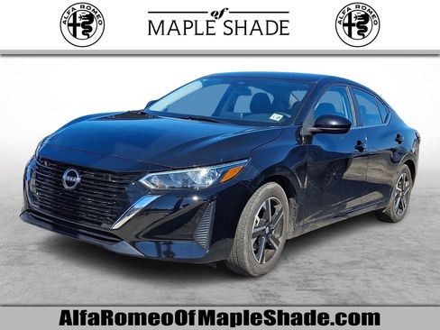 Used 2024 Nissan Sentra SV image 1