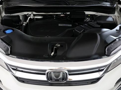 Used 2019 Honda Pilot Touring image 39