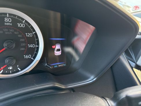 Used 2021 Toyota Corolla SE w/ Carpet Mat Package (TMS) image 6