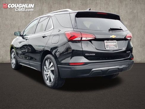 Used 2024 Chevrolet Equinox Premier image 3