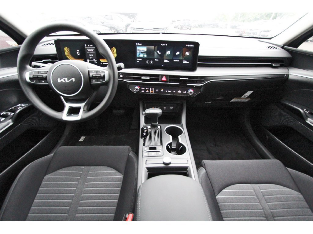 New 2026 Kia K5 LXS FWD image 8