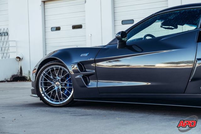 Used 2009 Chevrolet Corvette ZR1 w/ Preferred Equipment Group RWD image 31