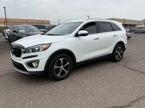 Used 2017 Kia Sorento EX FWD image 1