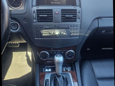 Used 2011 Mercedes-Benz C 300 Sedan image 28
