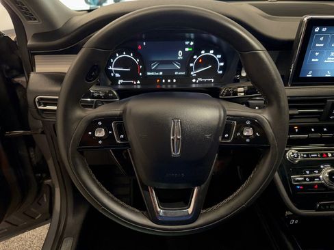 Used 2022 Lincoln Corsair FWD image 10