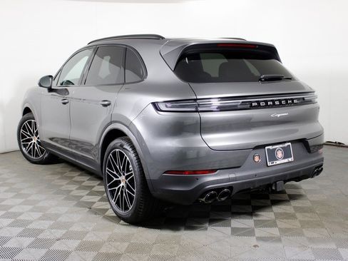 New 2026 Porsche Cayenne image 3