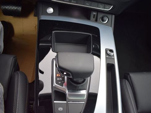 Certified 2025 Audi Q5 2.0T Premium Plus w/ Premium Plus Package image 31