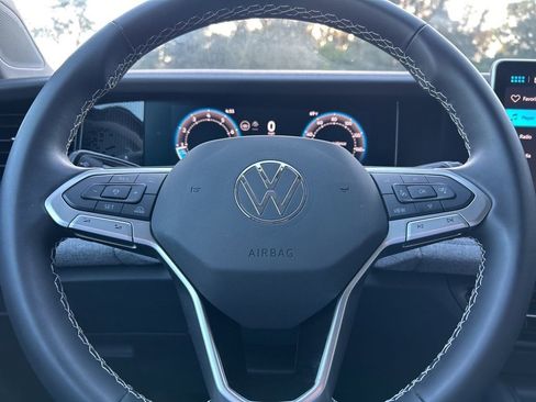 Used 2025 Volkswagen Tiguan S image 22