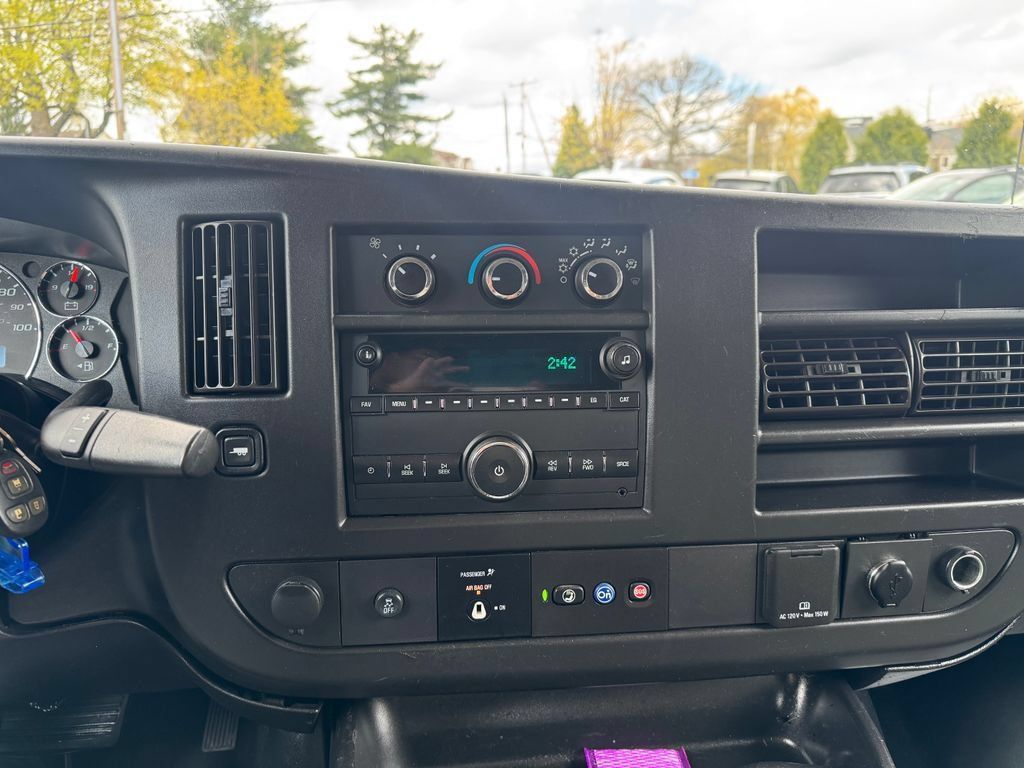 Used 2021 Chevrolet Express 2500 w/ Driver Convenience Package RWD image 21