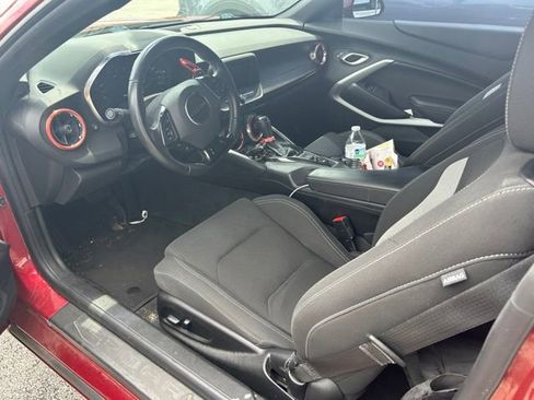Used 2022 Chevrolet Camaro LT RWD image 6