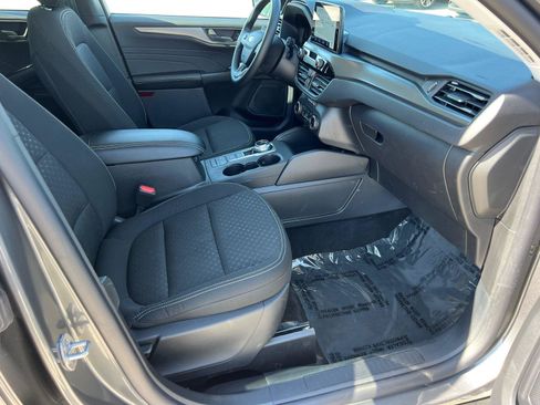 Used 2025 Ford Escape Active AWD/4WD image 13
