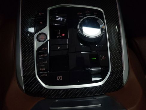 Certified 2023 BMW X7 M60i w/ Executive Package image 15