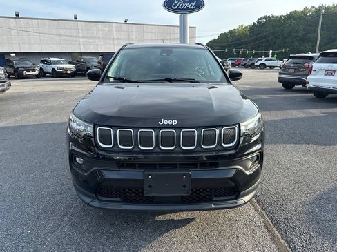 Used 2022 Jeep Compass Latitude w/ Convenience Group AWD/4WD image 8
