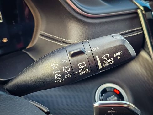 New 2025 Jeep Grand Cherokee Laredo X w/ Luxury Tech Group I image 18