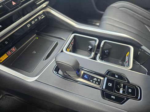 New 2026 Lexus TX 500h AWD image 30