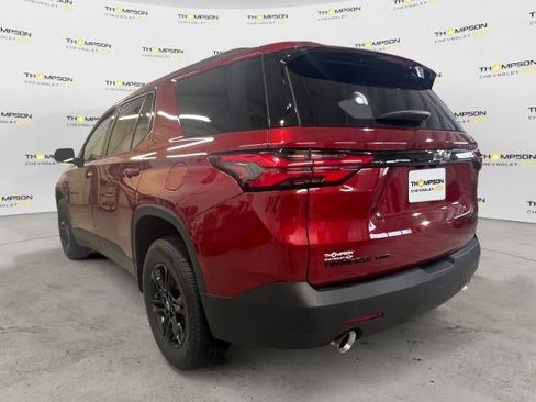 Used 2023 Chevrolet Traverse LT w/ Midnight/Sport Edition AWD/4WD image 3