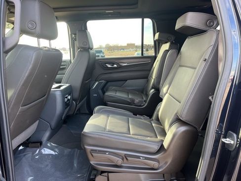 Used 2023 GMC Yukon XL Denali w/ Max Trailering Package image 38