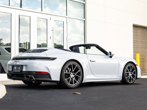 Used 2025 Porsche 911 Carrera image 14