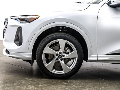 New 2025 Audi Q5 Premium Plus image 10