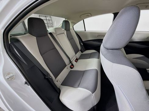 Certified 2025 Toyota Corolla LE image 27