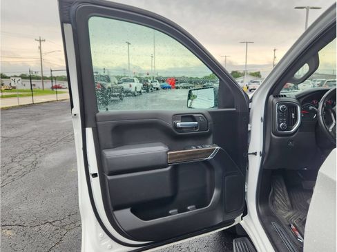 Used 2021 Chevrolet Silverado 1500 RST AWD/4WD image 20
