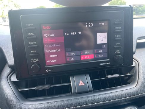 Used 2021 Toyota RAV4 XLE image 22