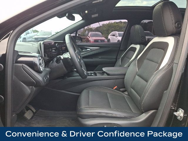 Used 2024 Chevrolet Blazer EV LT AWD/4WD image 2