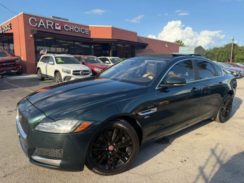 Used 2016 Jaguar XF Premium image 1