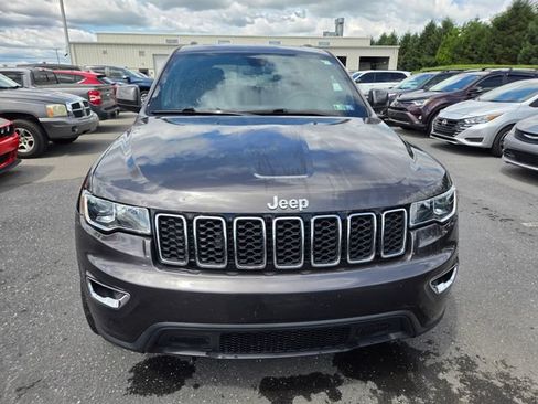 Used 2021 Jeep Grand Cherokee Laredo X AWD/4WD image 19