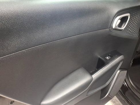 Used 2020 Kia Soul S image 18