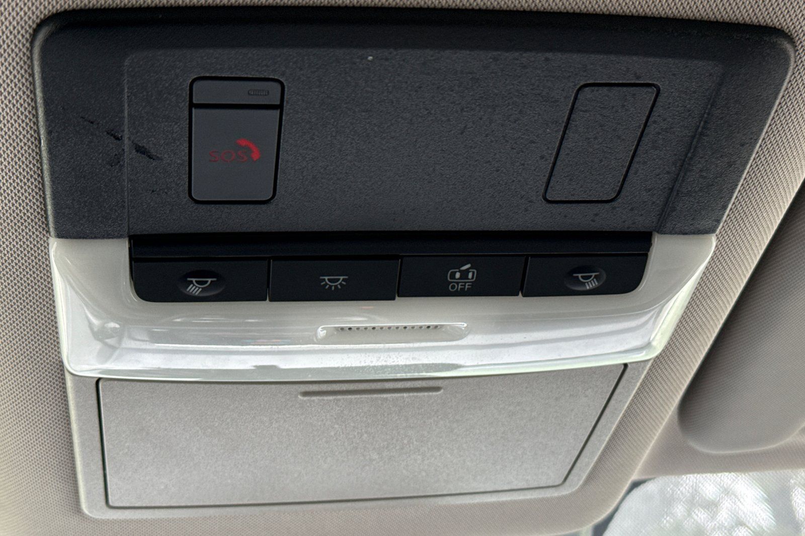 Used 2025 Nissan Rogue SV FWD image 24