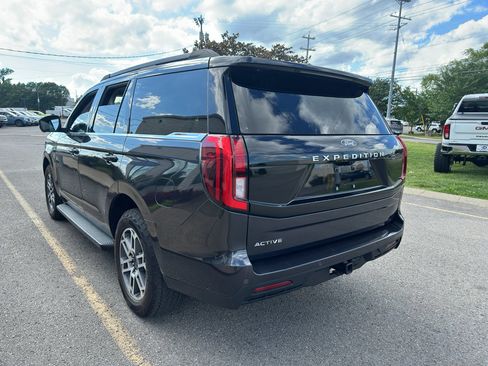 Used 2025 Ford Expedition Active AWD/4WD image 6