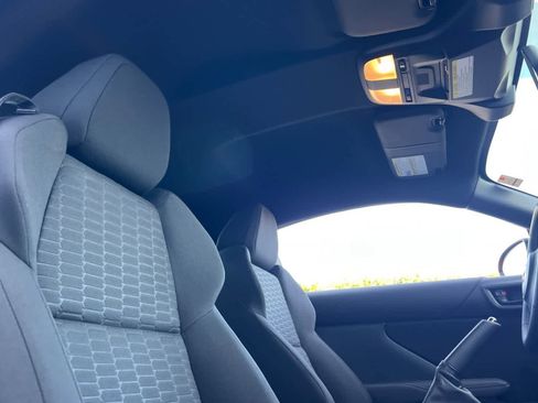 Used 2025 Toyota GR86 w/ ALL Weather Mat Package (TMS) image 17