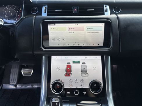Used 2018 Land Rover Range Rover Sport SVR image 19