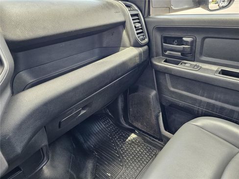 Used 2021 RAM 3500 Tradesman w/ Chrome Appearance Group AWD/4WD image 25