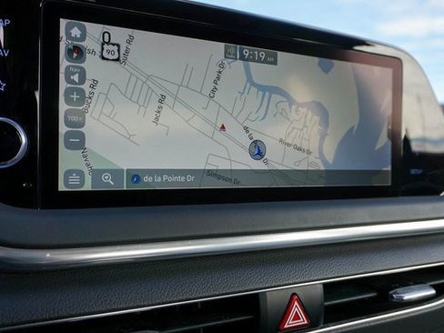 Used 2021 Hyundai Sonata Limited w/ Preferred Accessory Package image 22