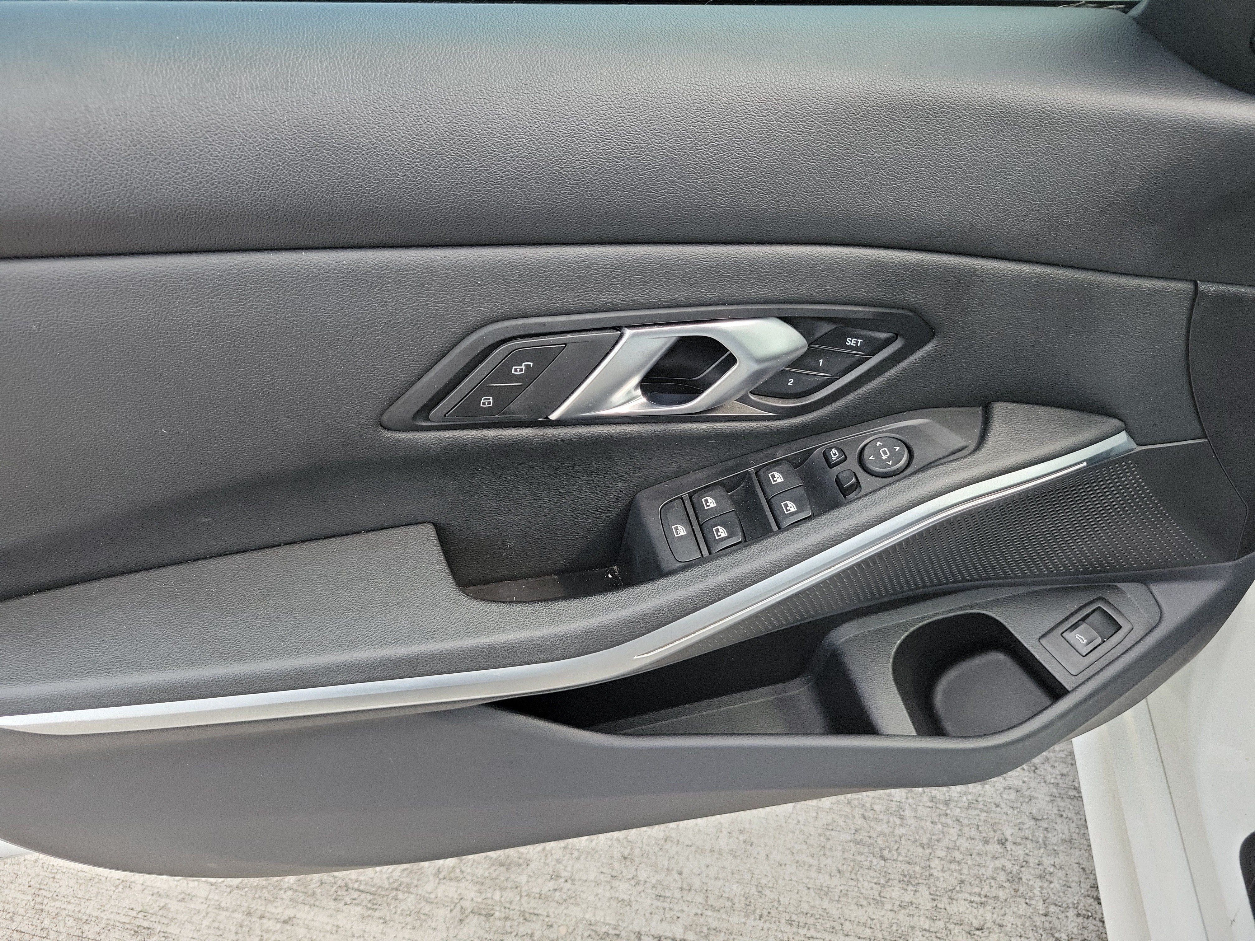 Used 2025 BMW 330i Sedan RWD image 19