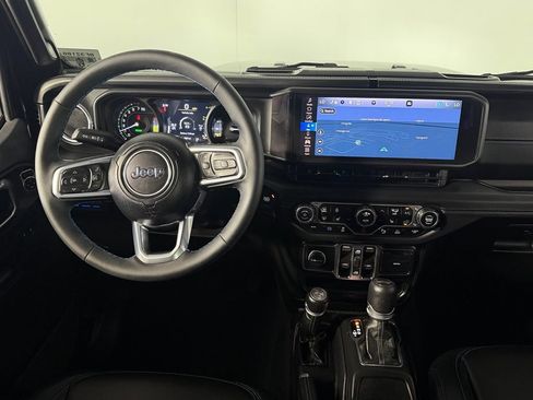 Used 2024 Jeep Wrangler High Altitude AWD/4WD image 35