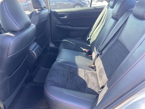 Used 2017 Toyota Camry XSE w/ Moonroof Package image 12