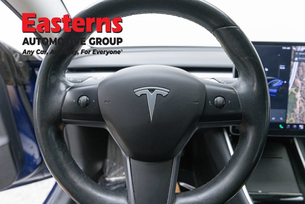 Used 2018 Tesla Model 3 Long Range RWD image 11