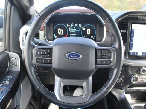Used 2021 Ford F150 Lariat image 17